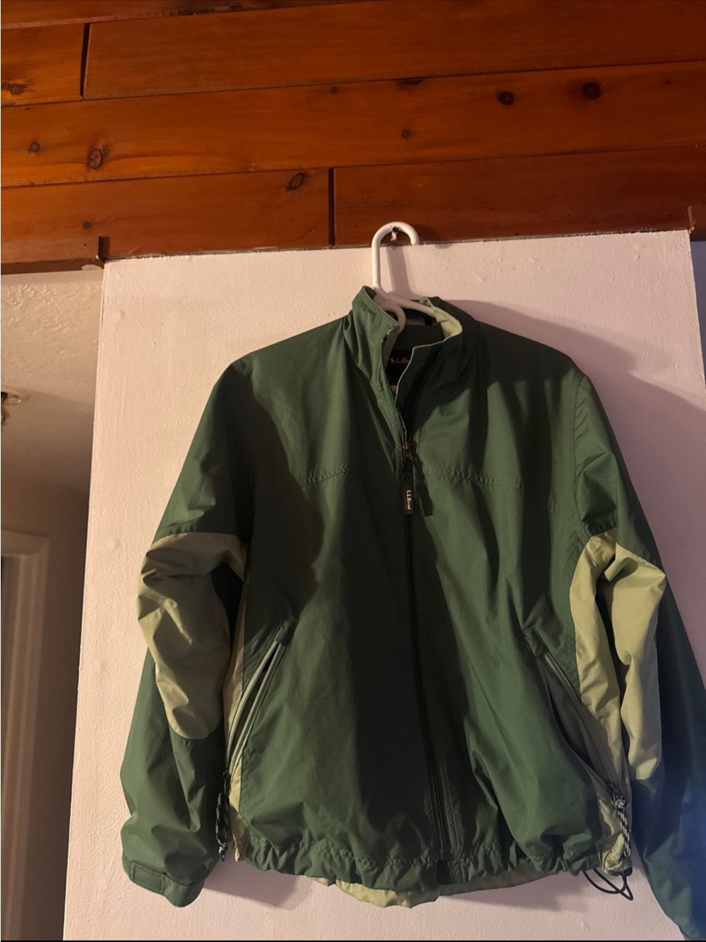 L.L. Bean Two-Tone Green Windbreaker Jacket View 4